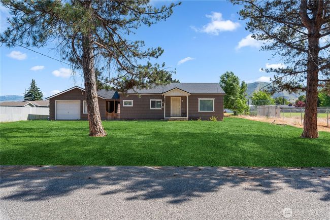 1715 Locust St, House other with 3 bedrooms, 1 bathrooms and 1 parking in Wenatchee WA | Image 28