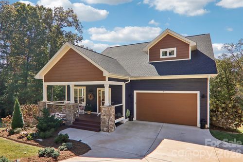 15 Temujin Dr, Leicester, NC, 28748-8824 | Card Image