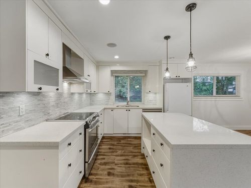 3976 205b St, Langley, BC, V3A2B3 | Card Image