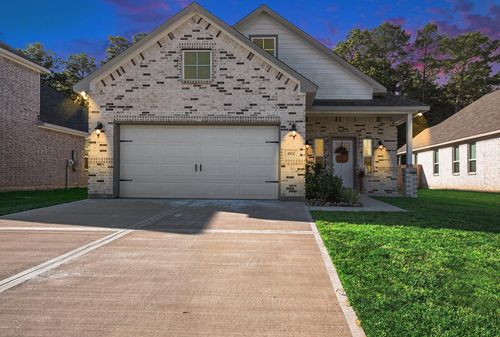 605 Little Spring Ct, Anahuac, TX, 77514-0030 | Card Image