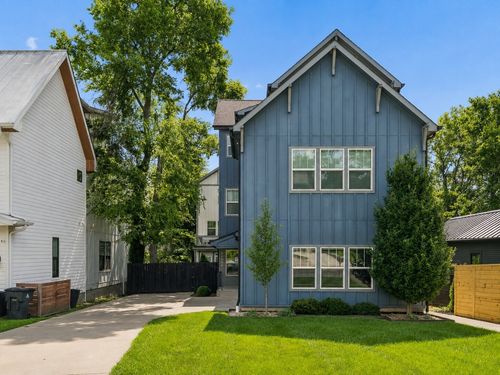 a-2220A 11th Ave S, Nashville, TN, 37204-2405 | Card Image