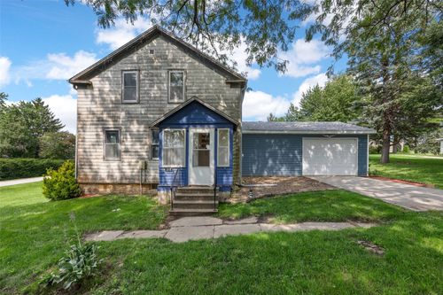 215 53rd Ave, Amana, IA, 52203-8112 | Card Image