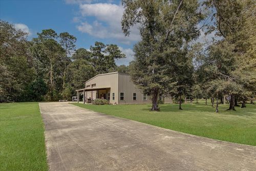 13015 Timberridge Dr, Dayton, TX, 77535-8240 | Card Image
