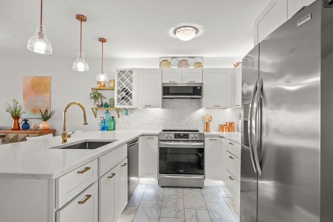 Gorgeous Kitchen with Frigidaire & Whirlpool appliances | Image 8