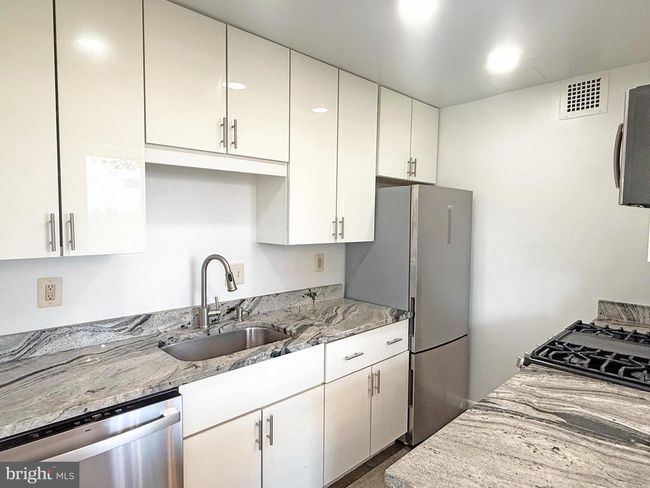 APT-804 - 4390 Lorcom Ln, Condo with 2 bedrooms, 2 bathrooms and null parking in ARLINGTON VA | Image 6