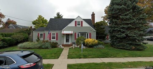 295 Ivy Ave, Westbury, NY, 11590-1937 | Card Image