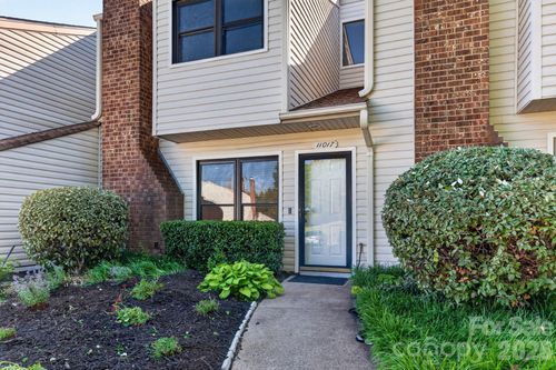 11017 Carmel Crossing Rd, Charlotte, NC, 28226-4430 | Card Image