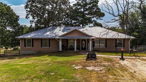 3861 State Highway 75 S, Centerville, TX, 75833-1863 | Card Image