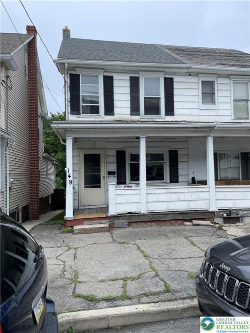 149 E High St, Coaldale, PA, 18218-1516 | Card Image
