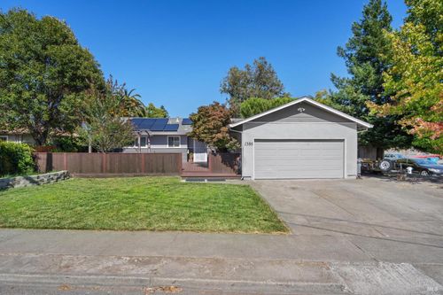1386 Mcminn Ave, Santa Rosa, CA, 95407-7437 | Card Image