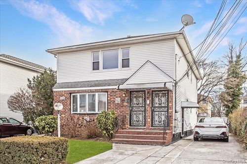 24 Harrison Ave, Hempstead, NY, 11550-5402 | Card Image