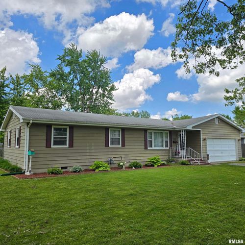 732 W Lovell St, Salem, IL, 62881-1431 | Card Image