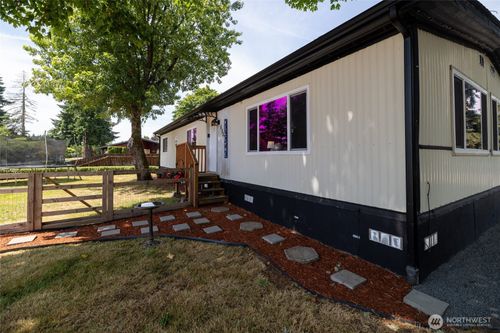 404 W Vine St, Chehalis, WA, 98532-7634 | Card Image