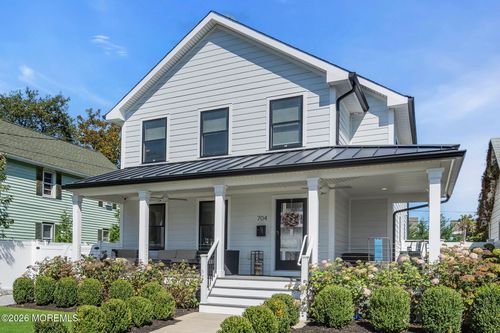 704 15th Ave, Belmar, NJ, 07719-2712 | Card Image