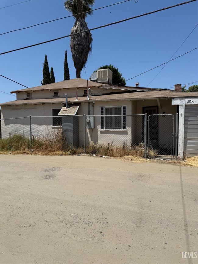 417 Parkway Dr, House other with 2 bedrooms, 1 bathrooms and null parking in Mc Farland CA | Image 6