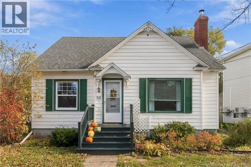 93 Winter Ave, Moncton, NB, E1C5X3 | Card Image
