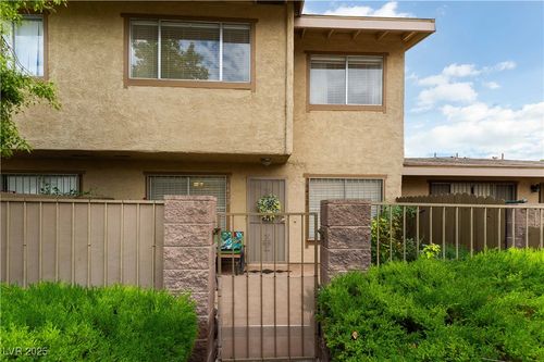 6412 Big Pine Way, Las Vegas, NV, 89108-3412 | Card Image