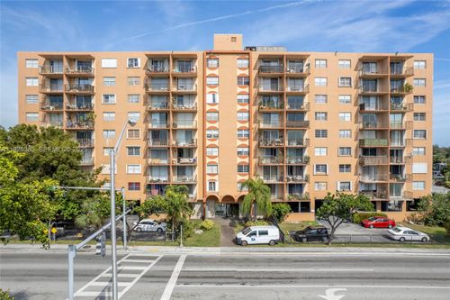 ph9-1465 Ne 123rd St, North Miami, FL, 33161-6054 | Card Image