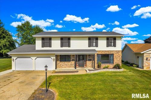 hampton-rd-1408 Hampton Road, Washington, IL, 61571 | Card Image