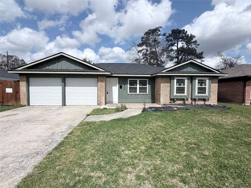 7705 Parker Rd, Houston, TX, 77016-3931 | Card Image
