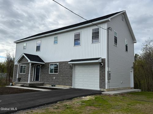 81 Morris Rd, Schenectady, NY, 12304-4585 | Card Image