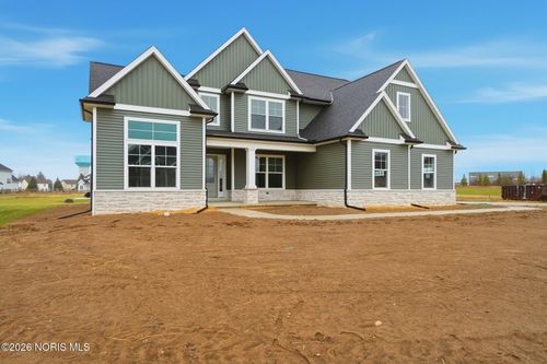 11 Hawthorne Xing, Perrysburg, OH, 43551-6808 | Card Image