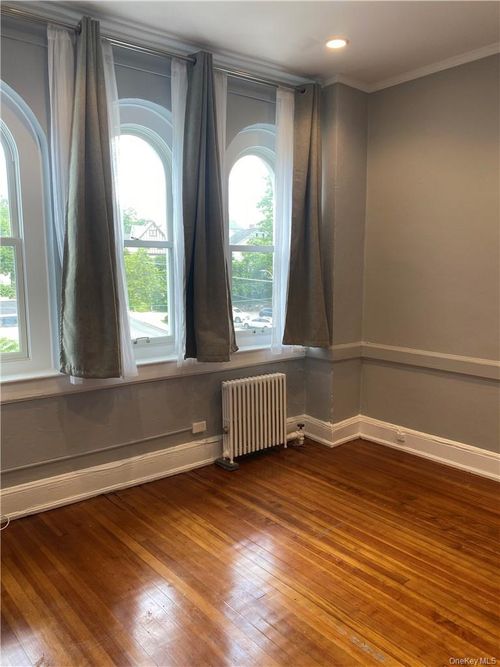 apt-4-74 Wheeler Ave, Pleasantville, NY, 10570-3052 | Card Image
