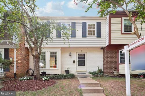 9 Honey Brook Cir, GAITHERSBURG, MD, 20878-1063 | Card Image