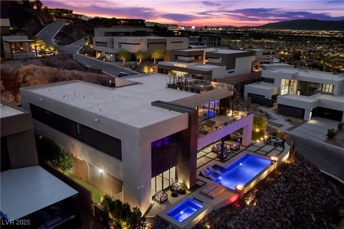 1463 Solitude Ridge Dr, Henderson, NV, 89012-7242 | Card Image