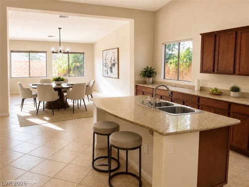 8112 Chestnut Hollow Ave, Las Vegas, NV, 89131-4802 | Card Image
