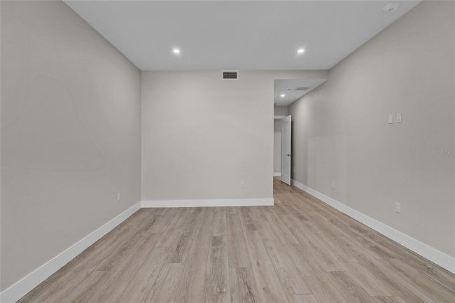 guest bedroom #3 | Image 30