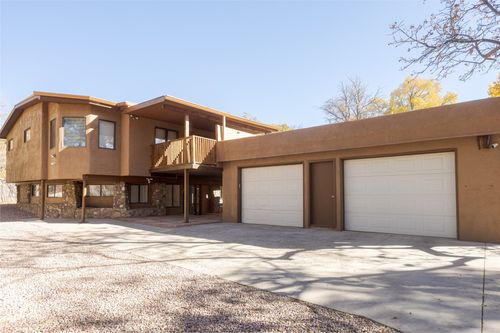 508 Camino Sin Nombre, Santa Fe, NM, 87505-5963 | Card Image