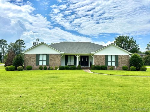 101 Russell Dr, Selma, AL, 36701-6545 | Card Image