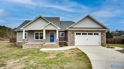 52 Jewel Dr, Grant, AL, 35747-4300 | Card Image