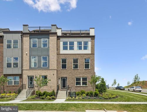 8890 Curie St, Manassas, VA, 20110 | Card Image