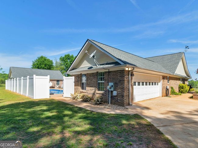 421 Hampton Rd, House other with 4 bedrooms, 3 bathrooms and null parking in fayetteville GA | Image 15