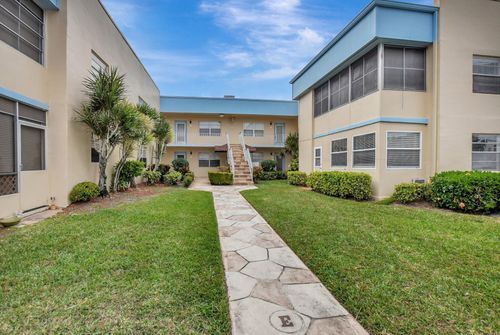 204 Burgundy E, Delray Beach, FL, 33484 | Card Image