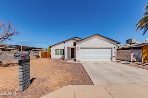 2640 E Beverly Ln, Phoenix, AZ, 85032-2914 | Card Image