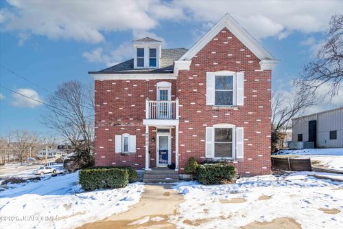 909 Jefferson St, Jefferson City, MO, 65101-2945 | Card Image