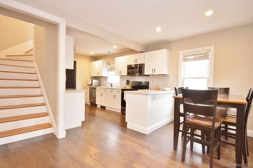 54 Midway Ave, Amenia, NY, 12501-5618 | Card Image