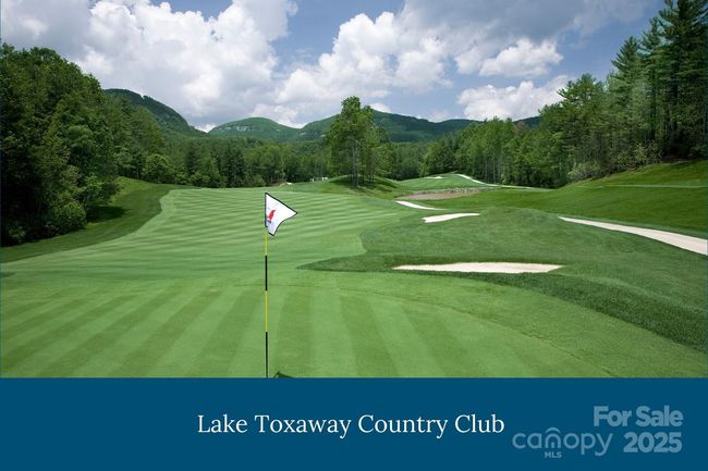 66 Country Club Village Drive, Condo with 3 bedrooms, 3 bathrooms and null parking in Lake Toxaway NC | Image 45