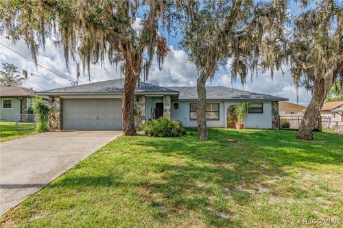5860 W Woodhill Ct, Crystal River, FL, 34429-5705 | Card Image
