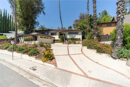 5139 San Feliciano Dr, Woodland Hills, CA, 91364-1626 | Card Image