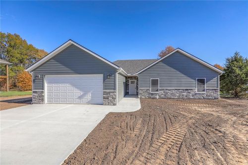 315 Ne 51st Rd, Warrensburg, MO, 64093-7490 | Card Image