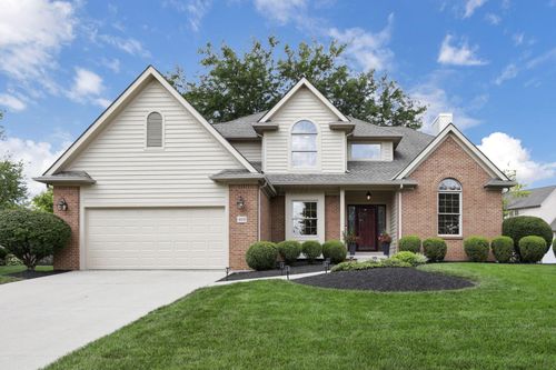 4631 Barnwood Dr, Grove City, OH, 43123-3664 | Card Image