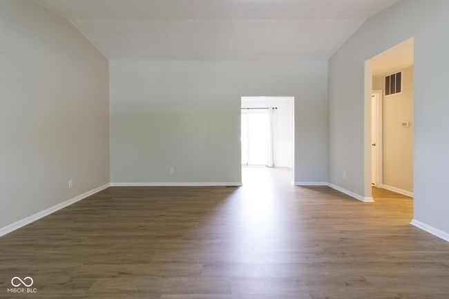 6741 Apollo Way, House other with 3 bedrooms, 2 bathrooms and null parking in Indianapolis IN | Image 4