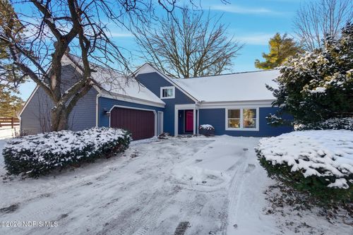 911 Shearwood Dr, Perrysburg, OH, 43551-3161 | Card Image