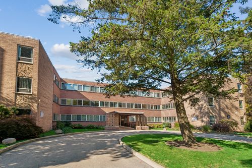 1a-200 Ridge Ave, Evanston, IL, 60202-3860 | Card Image
