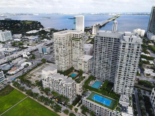 unit-3006-121 Ne 34th St, Miami, FL, 33137-3889 | Card Image