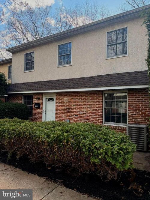 2404 Whitpain Hls, BLUE BELL, PA, 19422-1341 | Card Image